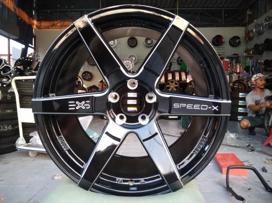 แม็กใหม่ขอบ 18 ใส่รถ 5 รู 6 รู มิลลิ่งก้าน ราคาถูก แม็กใหม่ขอบ 18 ใส่รถ 5 รู 6 รู มิลลิ่งก้าน ราคาถูก