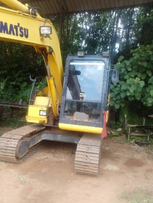 ขายแบคโฮ KOMATSU PC70-7 รถทำงาน9000กว่าชม.ปี58ราคา 850,000