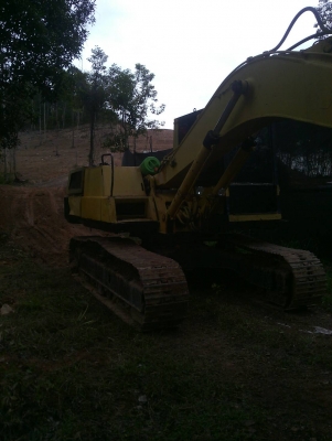 ขายรถแบคโฮ KOMATSU PC150-3 ราคา 300000 ขายรถแบคโฮ KOMATSU PC150-3 ราคา 300000