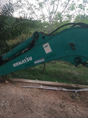 ขายรถแบคโฮ KOMATSU PC30-8 ราคา 230000 ขายรถแบคโฮ KOMATSU PC30-8 ราคา 230000