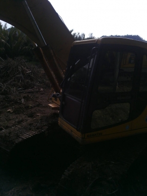 ขายรถแบคโฮ KOMATSU PC120-6 เอกสารอินวอย ระบบไฟเต็ม รถเก่านอก ราคา 850000