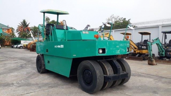 รถบดล้อยาง 9 ล้อ SAKAI TS200 มือสองญี่ปุ่น รถบดล้อยาง 9 ล้อ SAKAI TS200 มือสองญี่ปุ่น