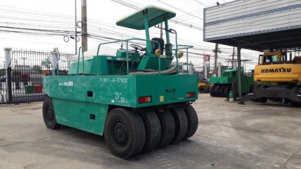 รถบดล้อยาง 9 ล้อ SAKAI TS200 มือสองญี่ปุ่น รถบดล้อยาง 9 ล้อ SAKAI TS200 มือสองญี่ปุ่น