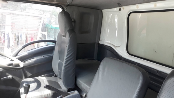 ต้องการขายรถ 6 ล้อ ตู้ 10 บาน ปี 53 2 เพลา 220 แรง หัวเดิม สภาพดี คัชชีสวย สภาพพร้อมใช้  สนใจติดต่อ ด่วน ๆ  064-1466546 , 084-5391041