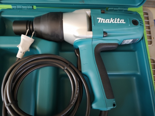 ขายบล็อกไฟฟ้า 4 หุน สภาพ 99\% สินค้ามี 1 ชิ้น ยี่ห้อ MAKITA.รุ่น TW0350 (Made in Japan) ขายบล็อกไฟฟ้า 4 หุน สภาพ 99\% สินค้ามี 1 ชิ้น ยี่ห้อ MAKITA.รุ่น TW0350 (Made in Japan)