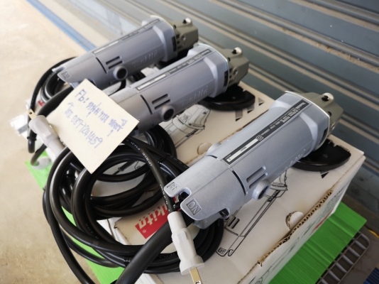 ขายหินเจียร 4 " ของแท้ 100\% สภาพใหม่ สินค้ามี 3 ชิ้น ยี่ห้อ MAKITA รุ่น 9500NB(Made ขายหินเจียร 4 " ของแท้ 100\% สภาพใหม่ สินค้ามี 3 ชิ้น ยี่ห้อ MAKITA รุ่น 9500NB(Made