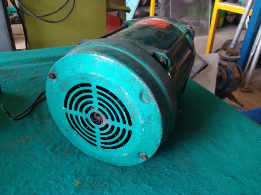 มอเตอร์ ยี่ห้อ RELIANCE ELECTRIC  ขนาด 1/2 แรง ไฟ 220V