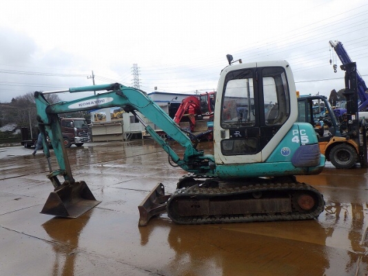 ขายรถแม็คโคร KOMATSU PC45-1 พร้อมใช้งาน นำเข้าเองจากประเทศญี่ปุ่น ติดต่อ 063-9316985 ID LINE : 0639316985 ครับ