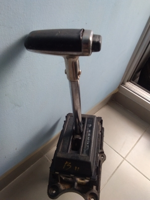 ขายด้ามเข้าเกียร์ออโต้ทรงคลาสสิค