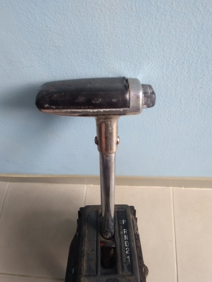 ขายด้ามเข้าเกียร์ออโต้ทรงคลาสสิค ขายด้ามเข้าเกียร์ออโต้ทรงคลาสสิค