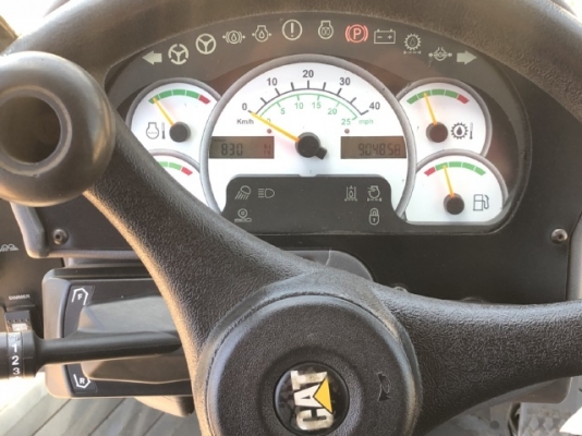 ขายรถตักล้อยาง CAT 924G นำเข้าเองจากญี่ปุ่น สภาพสวยพร้อมใช้ มีVDOการทำงานครับ