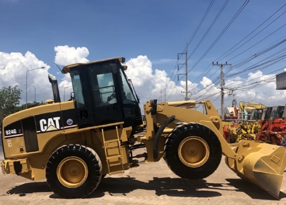 ขายรถตักล้อยาง CAT 924G นำเข้าเองจากญี่ปุ่น สภาพสวยพร้อมใช้ มีVDOการทำงานครับ