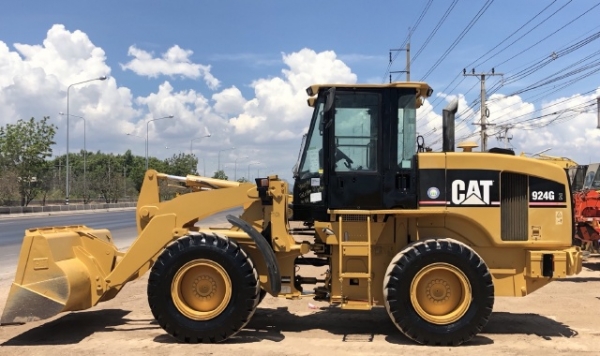 ขายรถตักล้อยาง CAT 924G นำเข้าเองจากญี่ปุ่น สภาพสวยพร้อมใช้ มีVDOการทำงานครับ
