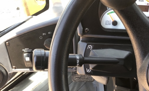 ขายรถตักล้อยาง CAT 924G นำเข้าเองจากญี่ปุ่น สภาพสวยพร้อมใช้ มีVDOการทำงานครับ