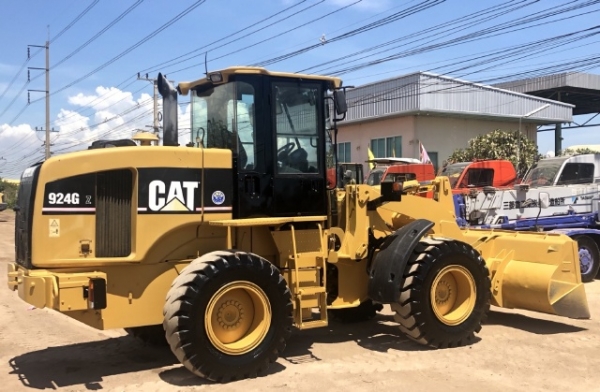 ขายรถตักล้อยาง CAT 924G นำเข้าเองจากญี่ปุ่น สภาพสวยพร้อมใช้ มีVDOการทำงานครับ