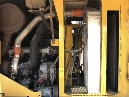 ขายรถตักล้อยาง CAT 924G นำเข้าเองจากญี่ปุ่น สภาพสวยพร้อมใช้ มีVDOการทำงานครับ