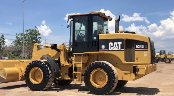 ขายรถตักล้อยาง CAT 924G นำเข้าเองจากญี่ปุ่น สภาพสวยพร้อมใช้ มีVDOการทำงานครับ
