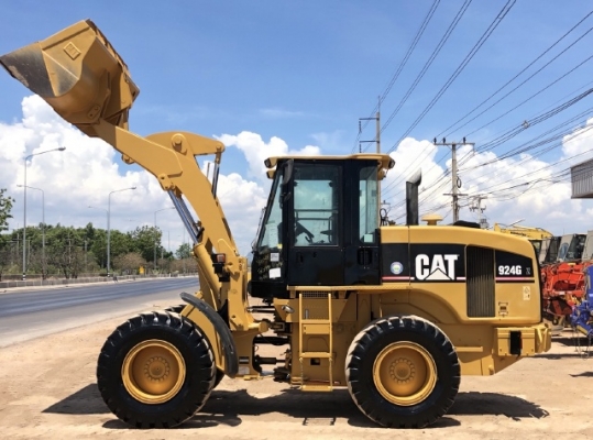 ขายรถตักล้อยาง CAT 924G นำเข้าเองจากญี่ปุ่น สภาพสวยพร้อมใช้ มีVDOการทำงานครับ