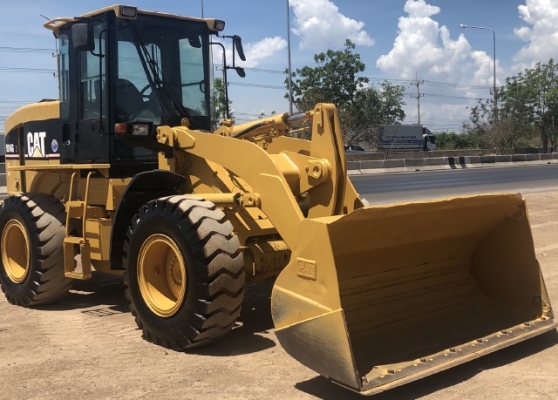 ขายรถตักล้อยาง CAT 924G นำเข้าเองจากญี่ปุ่น สภาพสวยพร้อมใช้ มีVDOการทำงานครับ