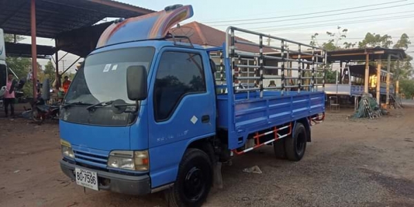 ISUZU NKR 130 แรง ปี 48 เครื่องดี ครัชชีสวย รถพร้อมใช้งาน เอกสารพร้อมโอน ISUZU NKR 130 แรง ปี 48 เครื่องดี ครัชชีสวย รถพร้อมใช้งาน เอกสารพร้อมโอน