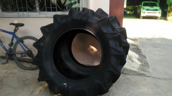 ยางรถไถขนาด11.2/24และ12.4/24และ13.6/26และขอบอื่นโทรสอบถามเอาคับ ยางรถไถขนาด11.2/24และ12.4/24และ13.6/26และขอบอื่นโทรสอบถามเอาคับ