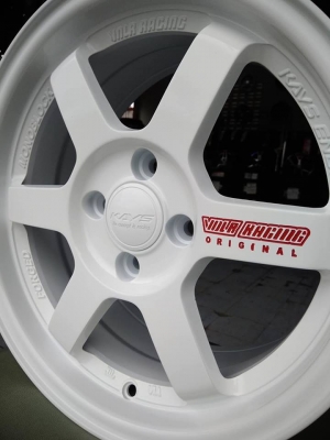 แม็กใหม่ลาย te37 ขอบ 15 สีขาวหยอดแดง แม็กใหม่ลาย te37 ขอบ 15 สีขาวหยอดแดง