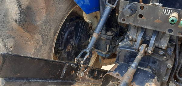 ขายรถไถ FORD TD95 สภาพพร้อมไช้