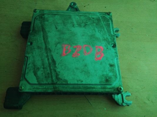 ขายกล่อง ecu honda crv ตัวแรก