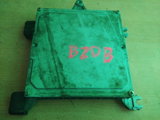 ขายกล่อง ecu honda crv ตัวแรก ขายกล่อง ecu honda crv ตัวแรก