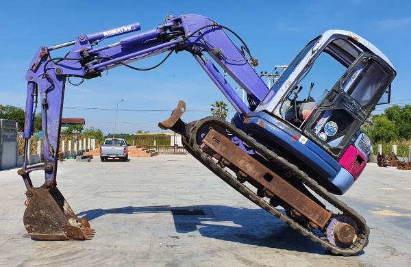 PC75uu-2 KOMATSU (รถนอก นำเข้า ขายถูก)@425,000 รถขุดเก่านอก สถาพดีพร้อมใช้ เพิ่งนำเข้ามายังไม่เคยใช้งานในเมืองไทยเลย เครื่องดีปั้มเเรงพร้อมใช้ บูมอาร์มสวย ช่วงล่างดี เร็วแรง ไม่โหลดพร้อมใช้รถเดิมๆ ขายตามสภาพ เอกสารอินวอยสนใจคลิ๊ก ☎ 081-989-1989 หรั่งครับ