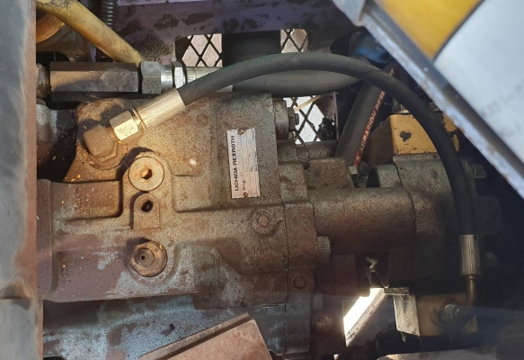 PC75uu-2 KOMATSU (รถนอก นำเข้า ขายถูก)@425,000 รถขุดเก่านอก สถาพดีพร้อมใช้ เพิ่งนำเข้ามายังไม่เคยใช้งานในเมืองไทยเลย เครื่องดีปั้มเเรงพร้อมใช้ บูมอาร์มสวย ช่วงล่างดี เร็วแรง ไม่โหลดพร้อมใช้รถเดิมๆ ขายตามสภาพ เอกสารอินวอยสนใจคลิ๊ก ☎ 081-989-1989 หรั่งครับ