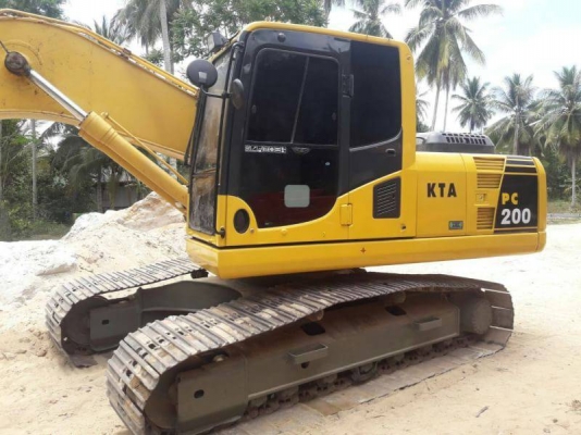 ขายแบคโฮ KOMATSU PC200-8 เอกสารเล่มทะเบียนราคา 1,350,000
