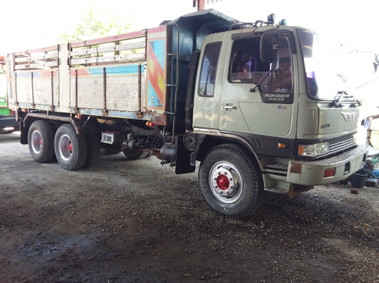 ขายสิบล้อดั้ม 2 เพลา Hino เครื่อง 195 แรงม้า ขายสิบล้อดั้ม 2 เพลา Hino เครื่อง 195 แรงม้า
