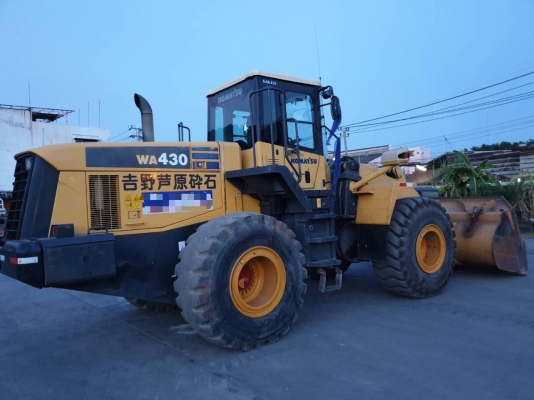 ขายรถตักล้อยาง KOMATSU WA430-5 ซีเรี้ยล 60021 ปี.56 ราคา.2,900,000 รถสวย ใช้น้อย เดิมๆเอกสารใบแจ้งจำหน่าย รถใช้งานอยู่ สนใจโทร.081-3531946 ต่อ.บางนา &amp; ID-LINE รถอยู่ จ.สมุทรปราการ