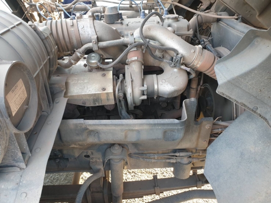 ขายรถหัวลากก๊าส CNG แท้จากโรงงาน 10 ล้อ 2 เพลา ISUZU 360 ปี.55 ราคา.1,080,000 รถสวย ยางสะภาพ 70-80\% สนใจรีบจองด่วนที่.081-3531946 ต่อ.บางนา &amp; ID-LINE รถใช้งานที่ กทม