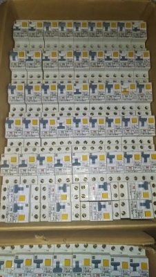 ลูกเมนกันดูด 20A และ ลูกย่อยธรรมดา 32 A,20 ลูกเมนกันดูด 20A และ ลูกย่อยธรรมดา 32 A,20