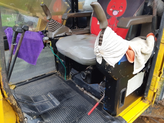 ขายด่วน PC200-5 ซื้อสภาพเก่านอกมา2ปี คอนโทรนสั้น ตัวเดินจีบไฟฟ้าเต็ม แอรหนาว ขายด่วน PC200-5 ซื้อสภาพเก่านอกมา2ปี คอนโทรนสั้น ตัวเดินจีบไฟฟ้าเต็ม แอรหนาว