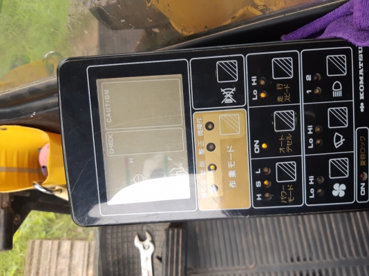 ขายด่วน PC200-5 ซื้อสภาพเก่านอกมา2ปี คอนโทรนสั้น ตัวเดินจีบไฟฟ้าเต็ม แอรหนาว ขายด่วน PC200-5 ซื้อสภาพเก่านอกมา2ปี คอนโทรนสั้น ตัวเดินจีบไฟฟ้าเต็ม แอรหนาว