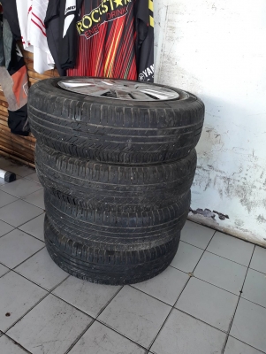 ล้อพร้อมยาง Michelin 4 ล้อ ไม่รวมส่งลด 1600.- ล้อพร้อมยาง Michelin 4 ล้อ ไม่รวมส่งลด 1600.-