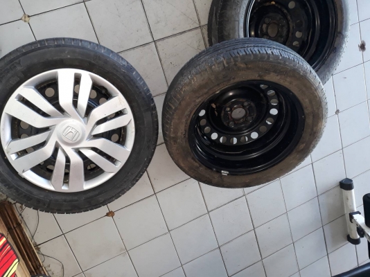 ล้อพร้อมยาง Michelin 4 ล้อ ไม่รวมส่งลด 1600.- ล้อพร้อมยาง Michelin 4 ล้อ ไม่รวมส่งลด 1600.-