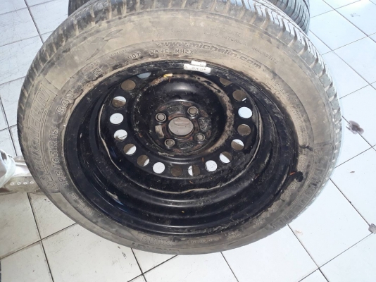 ล้อพร้อมยาง Michelin 4 ล้อ ไม่รวมส่งลด 1600.- ล้อพร้อมยาง Michelin 4 ล้อ ไม่รวมส่งลด 1600.-