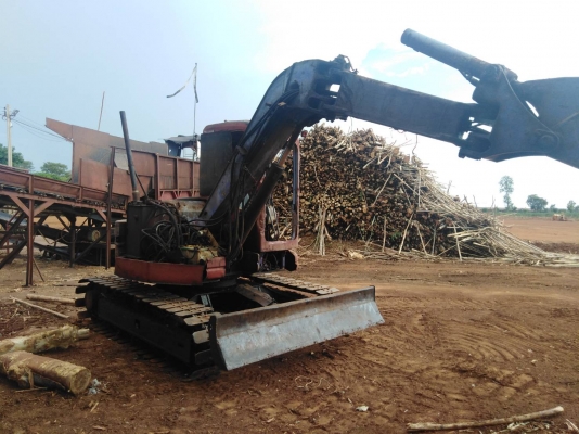 komatsu 75UU-2  ราคา 350,000 บาท