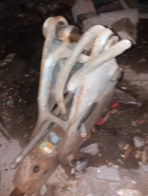 อันนี้ หัวเจาะ กระแทก ใส่รถขุด แบคโฮ PC 30 จัดส่งให้ลูกค้าจากสุพรรณบุรีครับ ขอบคุณมากครับ อันนี้ หัวเจาะ กระแทก ใส่รถขุด แบคโฮ PC 30 จัดส่งให้ลูกค้าจากสุพรรณบุรีครับ ขอบคุณมากครับ