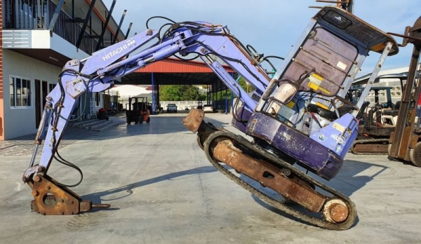 ขายด่วนรถแบคโฮฮิตาชิFX40รุ่นใหม่คอลโทลสั้นน้ำมันปั้มนิ้วดีเทียบเท่าPC40รถนอกสถาพดีพร้อมใช้เพิ่งนำเข้ามายังไม่เคยใช้งานในไทยเลย