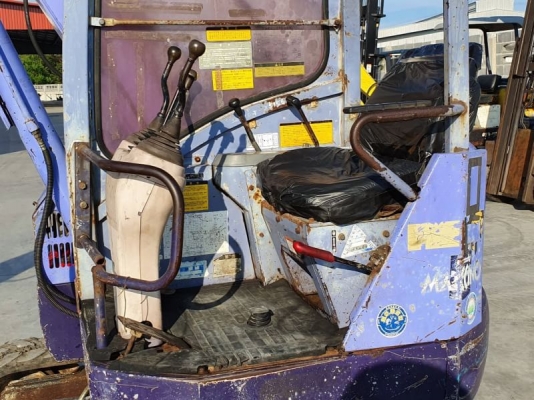 ขายด่วนรถแบคโฮฮิตาชิFX40รุ่นใหม่คอลโทลสั้นน้ำมันปั้มนิ้วดีเทียบเท่าPC40รถนอกสถาพดีพร้อมใช้เพิ่งนำเข้ามายังไม่เคยใช้งานในไทยเลย