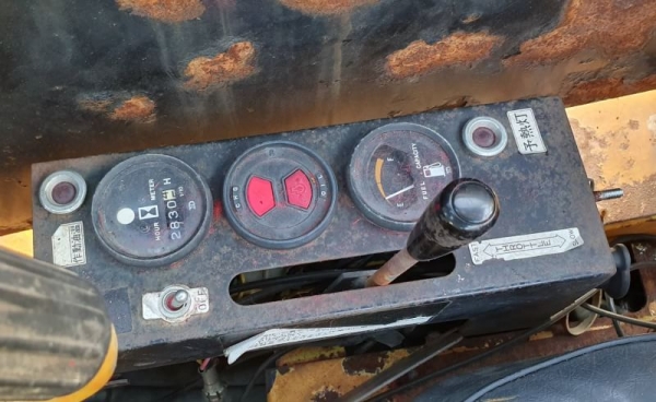 ขายด่วนรถตักยกป๊อบแคทตักยก0.8ตันคิวยกสูง3เมตรรถขับเคลื่อน4ล้อระบบเกียทอกรถนอกเพื่งนำเข้ามายังไม่เคยใช้งานในเมืองไทยเลย ขายด่วนรถตักยกป๊อบแคทตักยก0.8ตันคิวยกสูง3เมตรรถขับเคลื่อน4ล้อระบบเกียทอกรถนอกเพื่งนำเข้ามายังไม่เคยใช้งานในเมืองไทยเลย