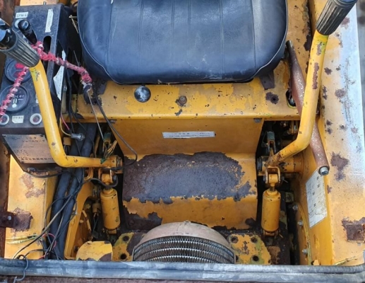 ขายด่วนรถตักยกป๊อบแคทตักยก0.8ตันคิวยกสูง3เมตรรถขับเคลื่อน4ล้อระบบเกียทอกรถนอกเพื่งนำเข้ามายังไม่เคยใช้งานในเมืองไทยเลย ขายด่วนรถตักยกป๊อบแคทตักยก0.8ตันคิวยกสูง3เมตรรถขับเคลื่อน4ล้อระบบเกียทอกรถนอกเพื่งนำเข้ามายังไม่เคยใช้งานในเมืองไทยเลย