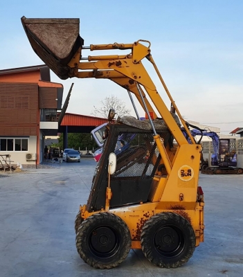 ขายด่วนรถตักยกป๊อบแคทตักยก0.8ตันคิวยกสูง3เมตรรถขับเคลื่อน4ล้อระบบเกียทอกรถนอกเพื่งนำเข้ามายังไม่เคยใช้งานในเมืองไทยเลย ขายด่วนรถตักยกป๊อบแคทตักยก0.8ตันคิวยกสูง3เมตรรถขับเคลื่อน4ล้อระบบเกียทอกรถนอกเพื่งนำเข้ามายังไม่เคยใช้งานในเมืองไทยเลย