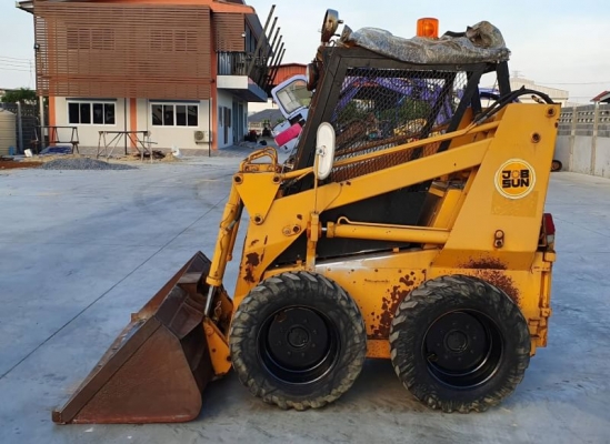 ขายด่วนรถตักยกป๊อบแคทตักยก0.8ตันคิวยกสูง3เมตรรถขับเคลื่อน4ล้อระบบเกียทอกรถนอกเพื่งนำเข้ามายังไม่เคยใช้งานในเมืองไทยเลย ขายด่วนรถตักยกป๊อบแคทตักยก0.8ตันคิวยกสูง3เมตรรถขับเคลื่อน4ล้อระบบเกียทอกรถนอกเพื่งนำเข้ามายังไม่เคยใช้งานในเมืองไทยเลย