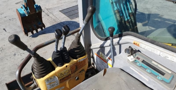 ขายด่วนรถแบคโฮคูโบต้าRX303รุ่นใหม่คอลโทลสั้นน้ำมันปั้มนิ้วดีเทียบเท่าPC30รถนอกสถาพดีพร้อมใช้เพิ่งนำเข้ามายังไม่เคยใช้งานในไทยเลย ขายด่วนรถแบคโฮคูโบต้าRX303รุ่นใหม่คอลโทลสั้นน้ำมันปั้มนิ้วดีเทียบเท่าPC30รถนอกสถาพดีพร้อมใช้เพิ่งนำเข้ามายังไม่เคยใช้งานในไทยเลย